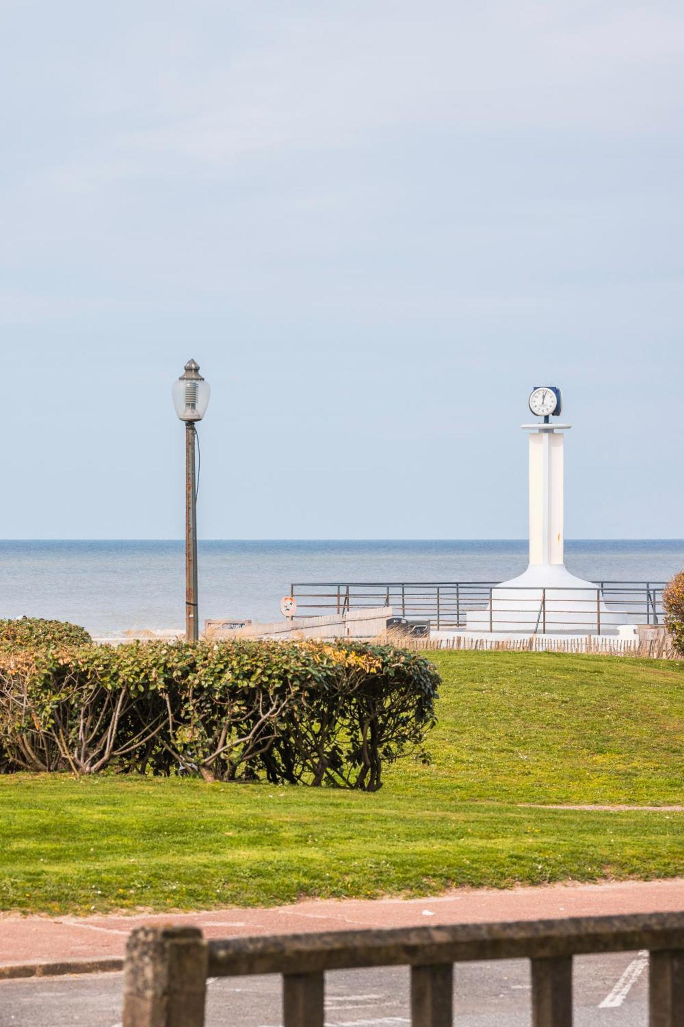 Spacieux Appart Pour 6, Front De Mer, Centre Le Touquet Buitenkant foto